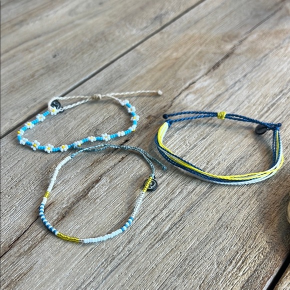 Pura Vida Bracelet Bundle Seed Bead Daisy Blue Yellow Gold Rare School ColorsSet - Picture 2 of 8
